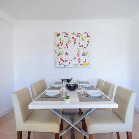 Appartamento 2br 100m From Beaches Terrace & Parking *