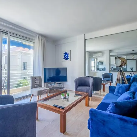 2br 100m From Beaches Terrace & Parking Appartement *